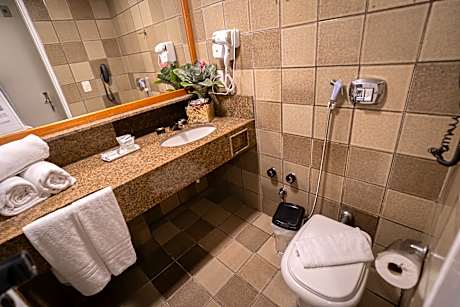 Luxury Triple Couple Apartment