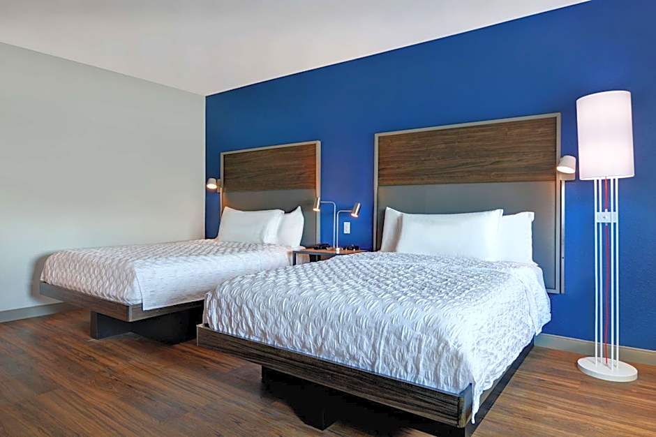 Tru By Hilton St. Petersburg Downtown Central Ave, FL