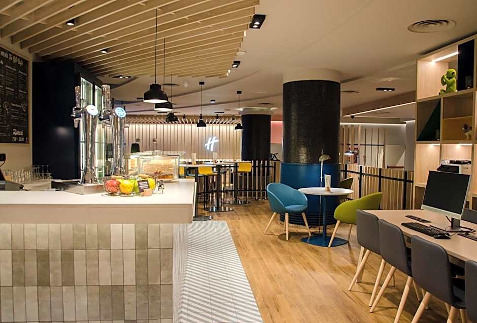 Suites Plaza Hotel & Wellness