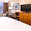 Holiday Inn Hotel & Suites Warren By IHG
