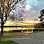 Lakeside Inn