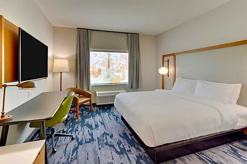 Fairfield Inn & Suites by Marriott Dallas Love Field
