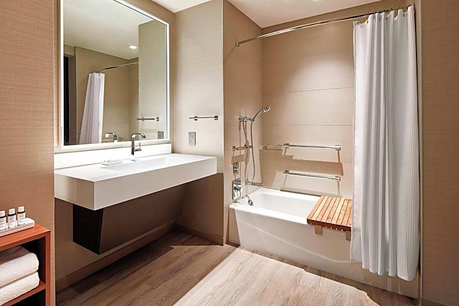 AC Hotel by Marriott San Jose Sunnyvale Cupertino