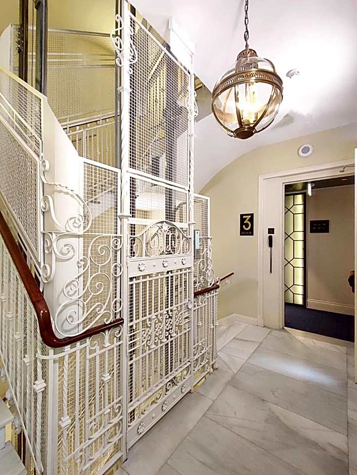 DoubleTree by Hilton Madrid - Prado