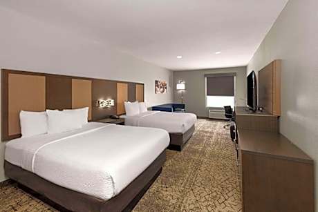 Executive Suite with Two Queen Beds - Non-Smoking