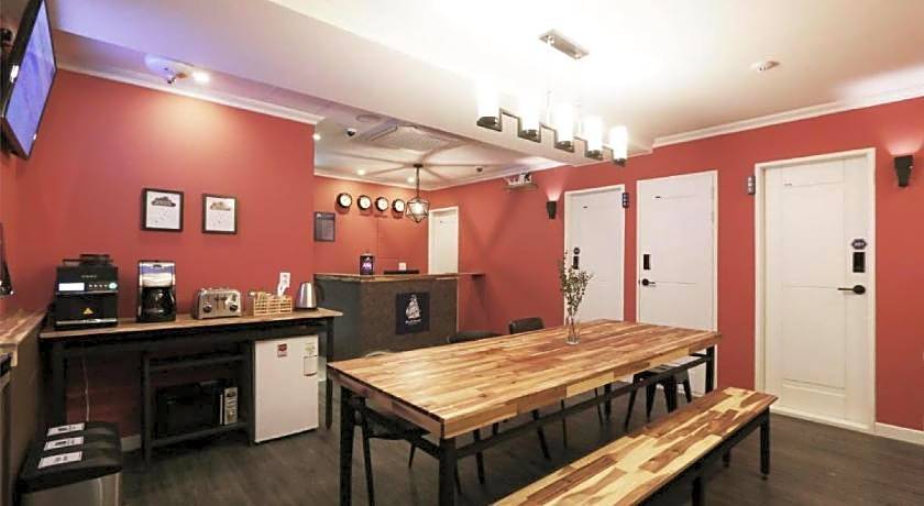 Blueboat Hostel Jeonju (Korea Quality)