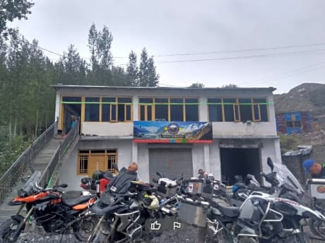 Rehman Backpacker Hostel