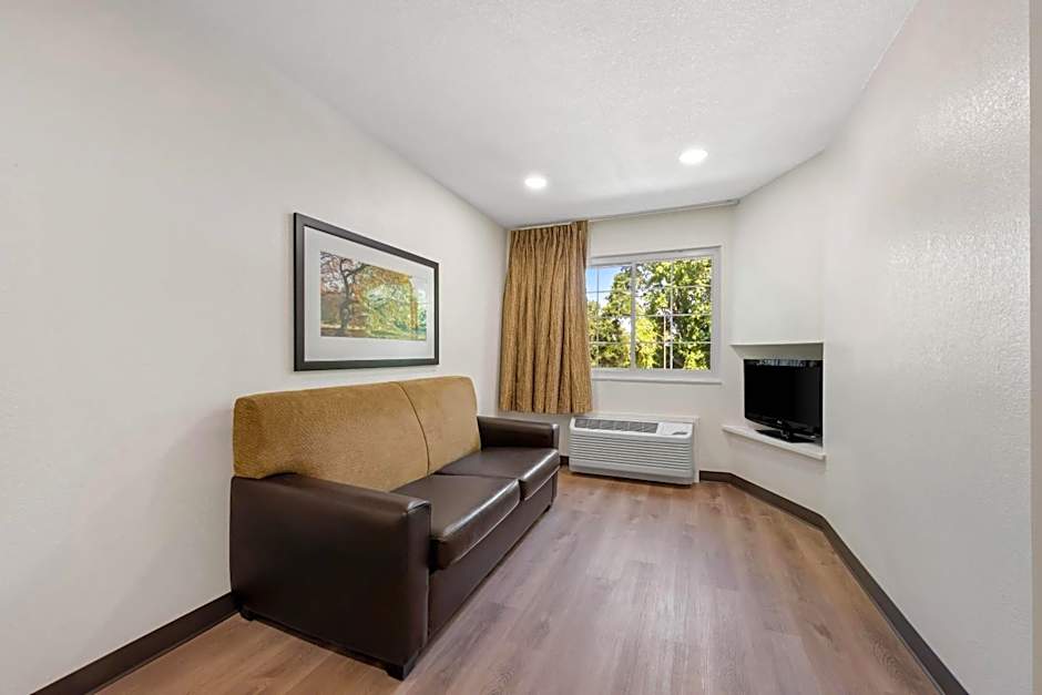 Photo 1 of 9 of 1 Bedroom Apartment, Accessible