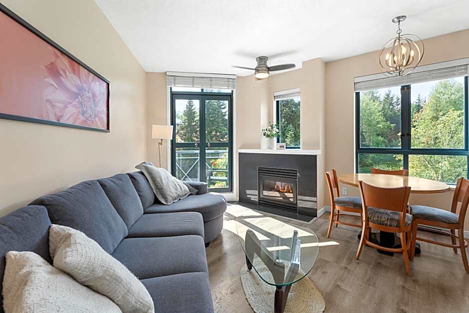 Alpenglow Lodge Two Bedroom Apartment by MVA