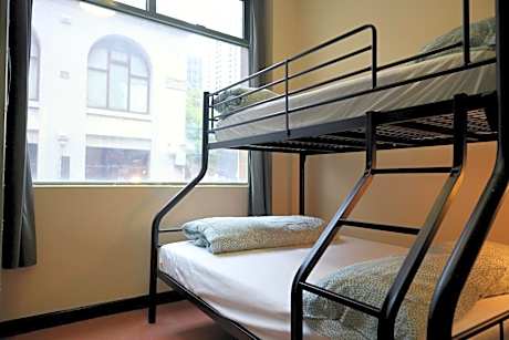 Private Single Room with Shared Bathroom (1 Guest)