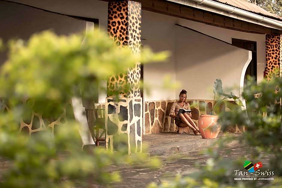 Tan-Swiss Lodge