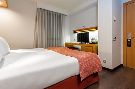 Economy Double or Twin Room with no View