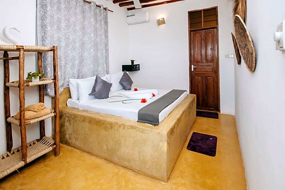 Aquelia Rose Hotel