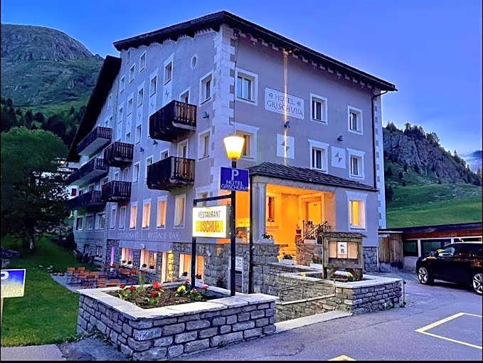 Hotel Grischuna
