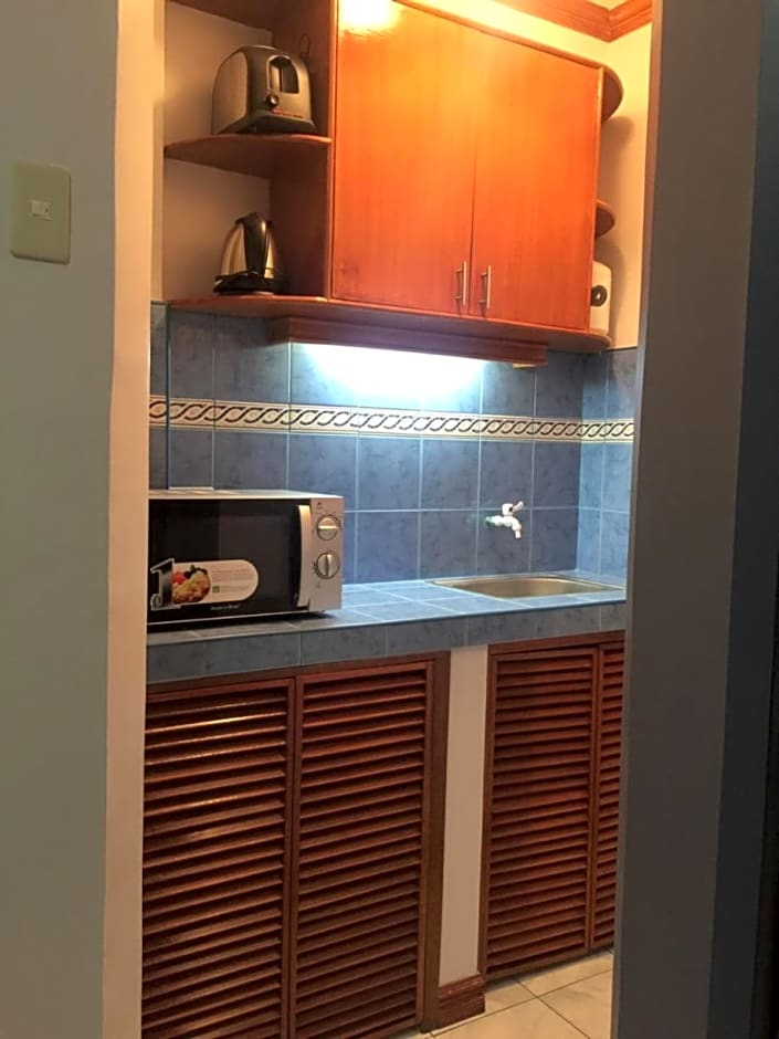 Las Pinas Serviced Apartment