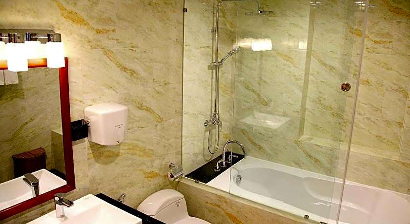 MINH TAM PHU NHUAN HOTEL & SPA