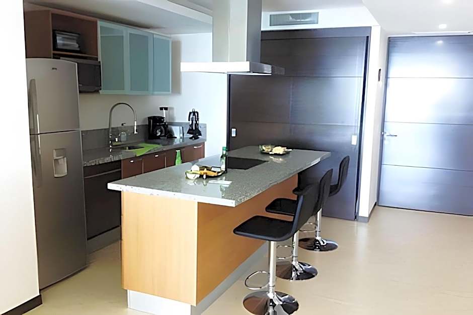 Peninsula Mazatlan 27A