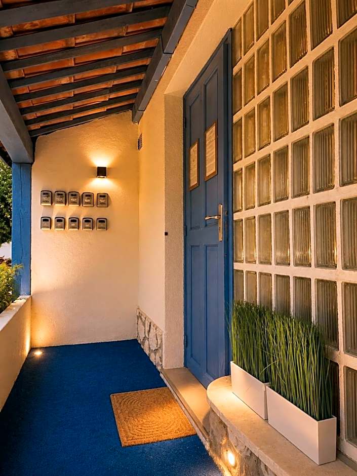 Hotel Cayrons Vence & St Paul de Vence