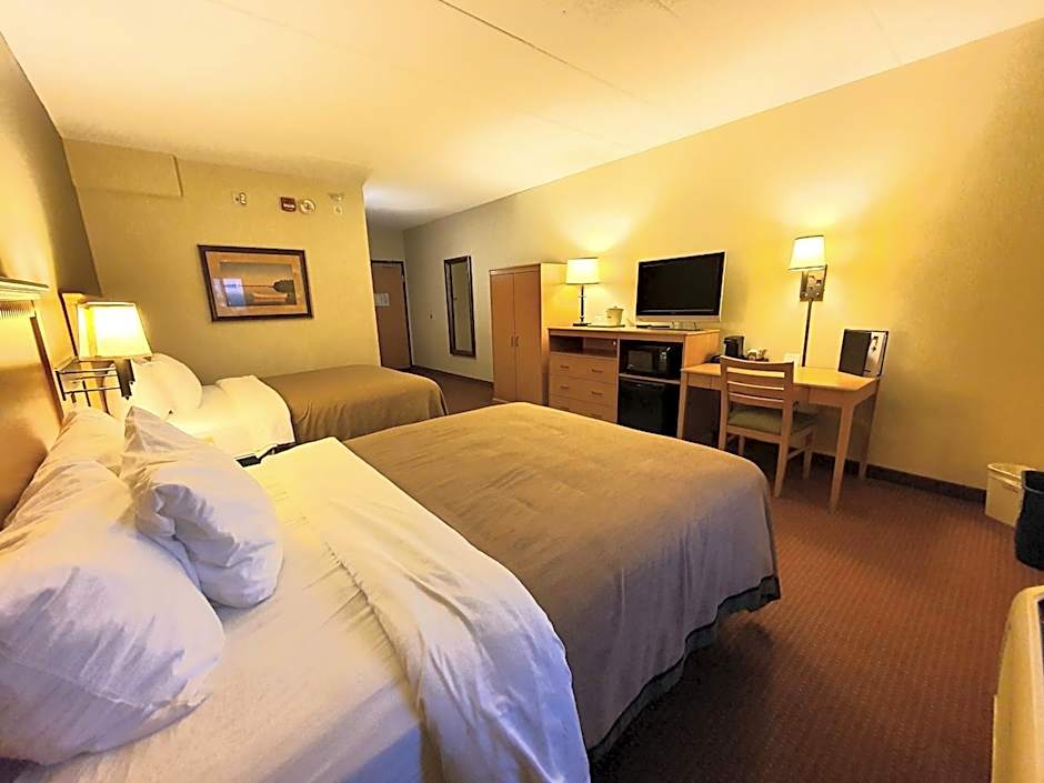 Photo 1 of 5 of 2 Queen Beds, Accessible, Nonsmoking