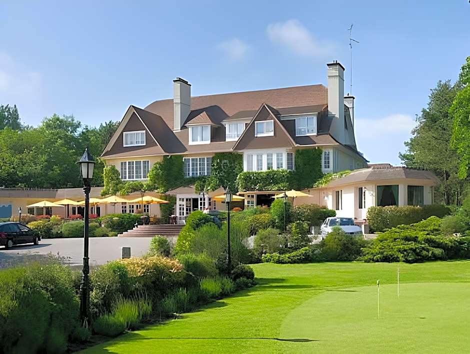 Le Manoir Hotel