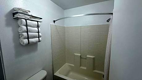 Premium Queen Suite with Two Queen Beds - Non-Smoking