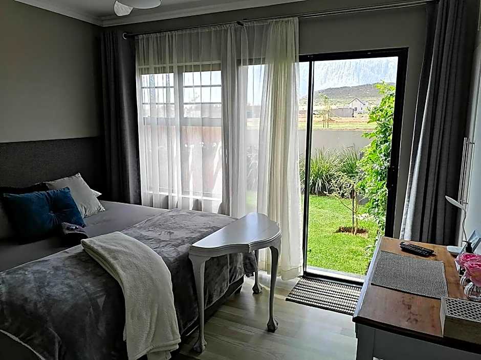Worcester the Karoo Guest Room