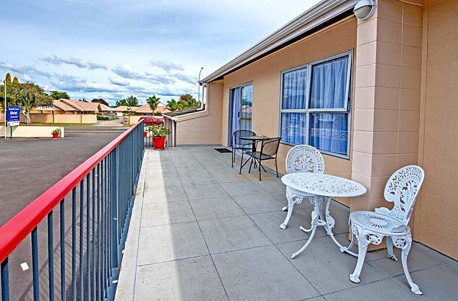 Tourist Court Motel