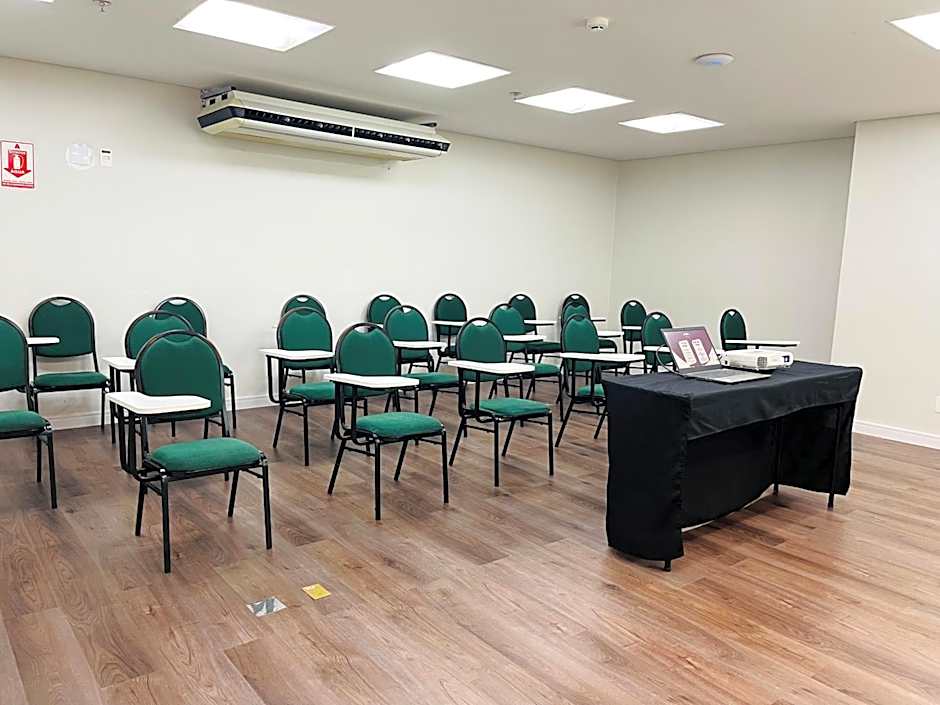 Hotel Express Vieiralves