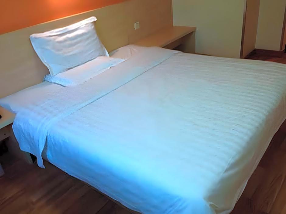 7 Days Inn Shenyang the Palace Huaiyuanmen Metro Station