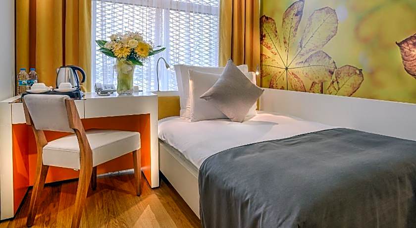 Tav Airport Hotel Izmir