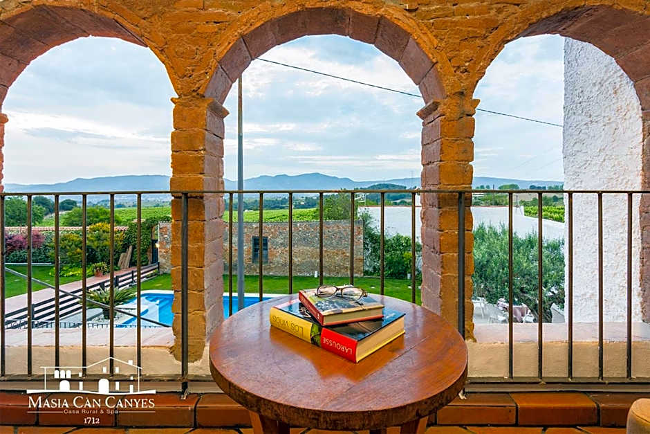 Masia Can Canyes & Spa