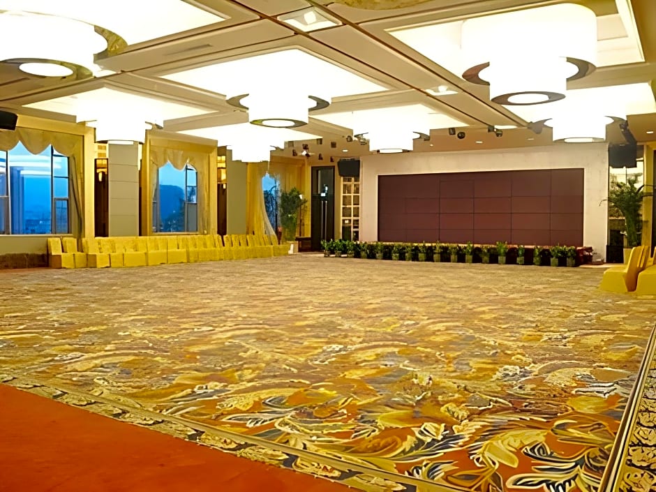 Country Garden Phoenix Hotel Yunfu