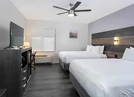 Queen Room with Two Queen Beds - Non-Smoking