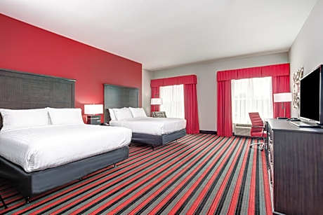 Deluxe Twin Room with Accessible Trans Shower - Non-Smoking