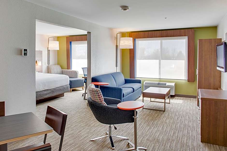 Holiday Inn Express Hotel & Suites Chickasha By IHG