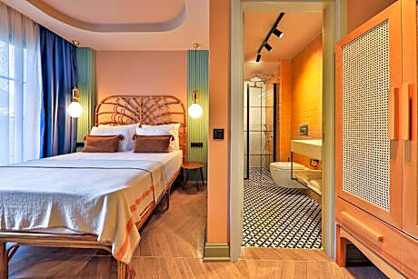 Deluxe Room with Balcony