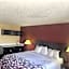 Red Roof Inn & Suites Indianapolis Airport