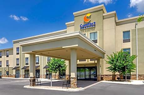 Comfort Inn & Suites Lynchburg