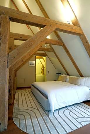Suite with Spa Bath