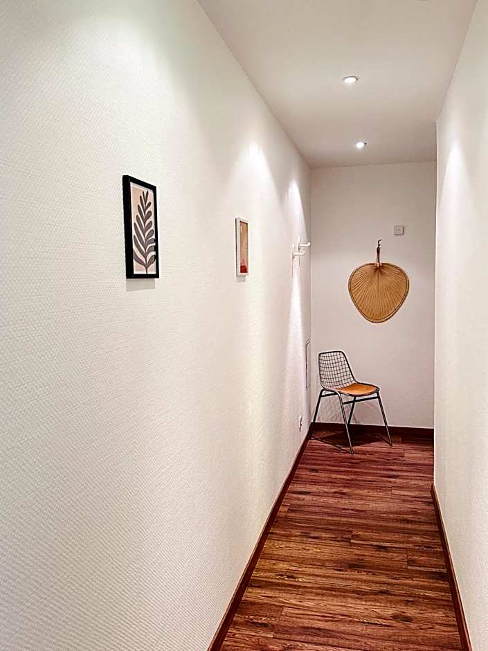 Apartmenthaus am Dom - Zentrum & Ruhige Lage, Perfekt für Business Trip, Auch für Familie, Viel Platz mit Küche