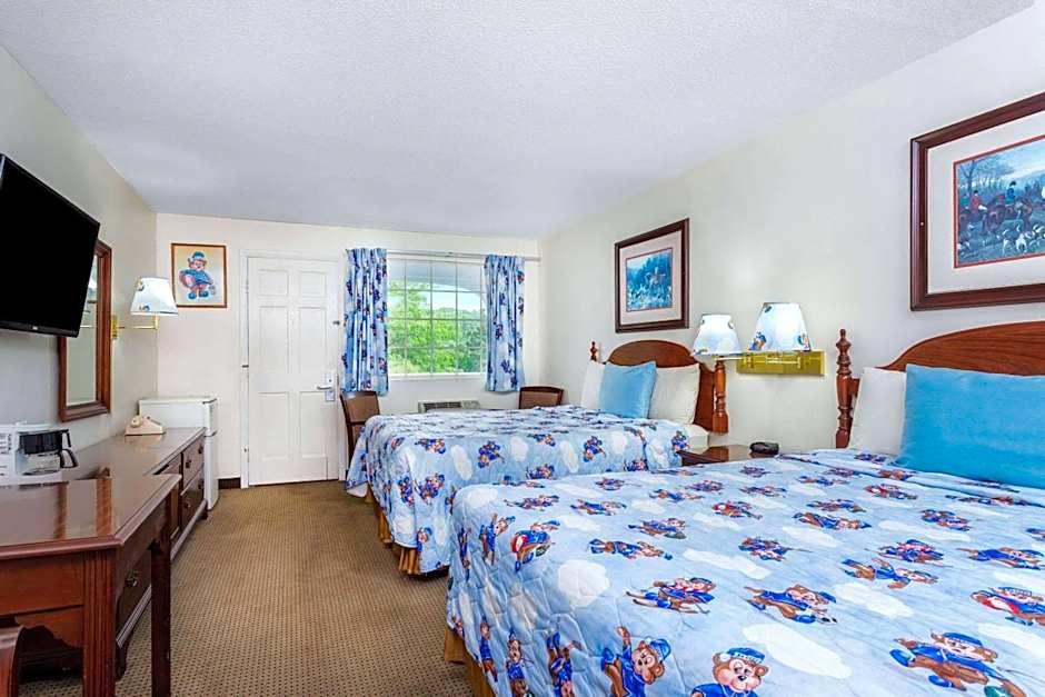 Travelodge by Wyndham Cape Cod Area