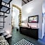 B&B White