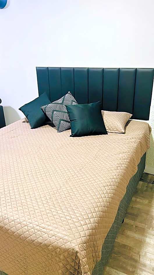 Flat -Hidromassagem privativa e Piscina a 500 mts da praia