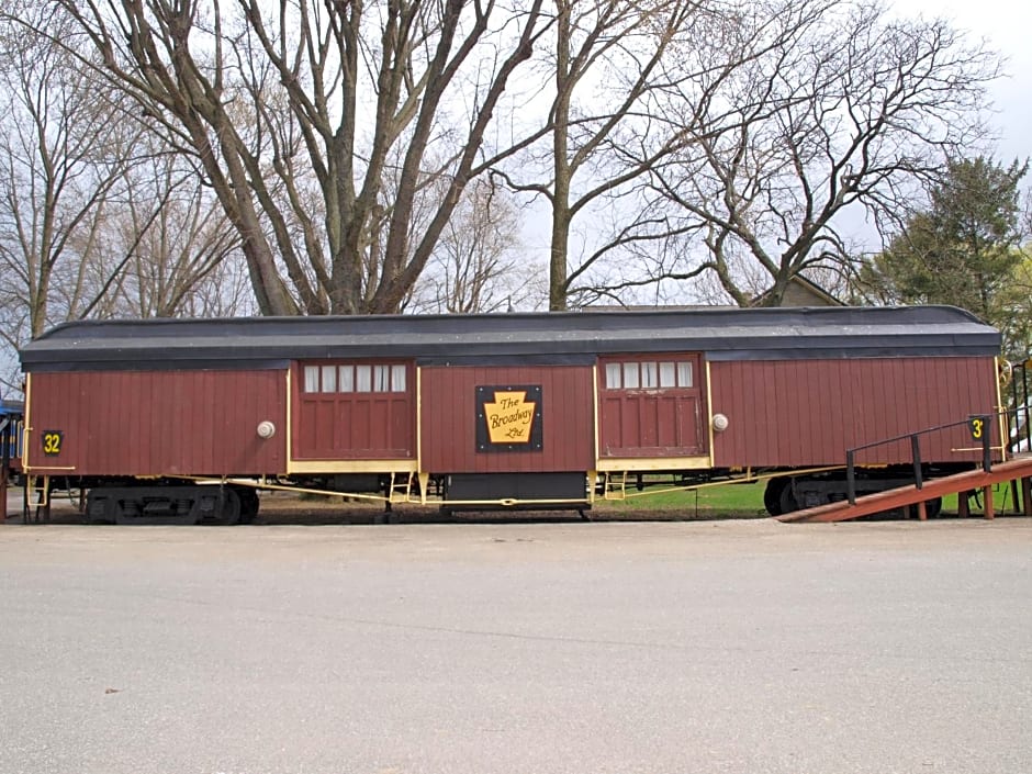 Red Caboose Motel & Restaurant