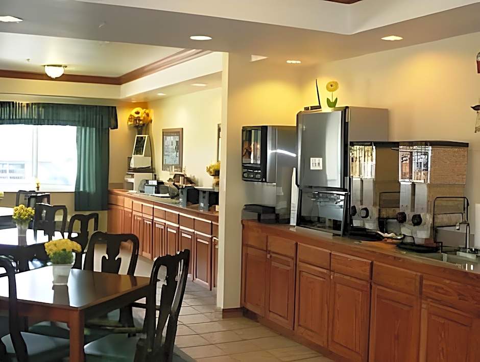 Yellowstone Lodge