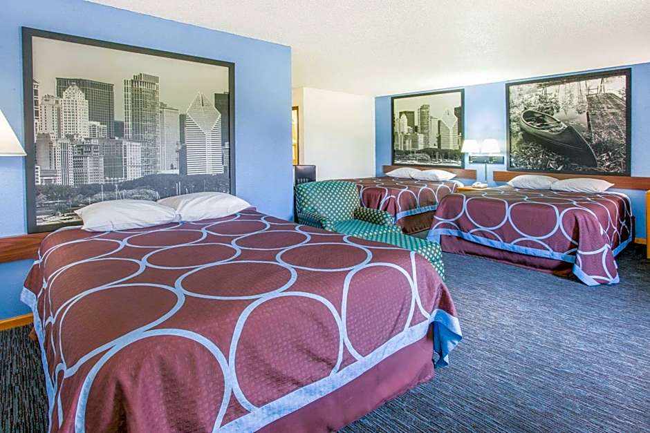 Super 8 by Wyndham Monmouth IL