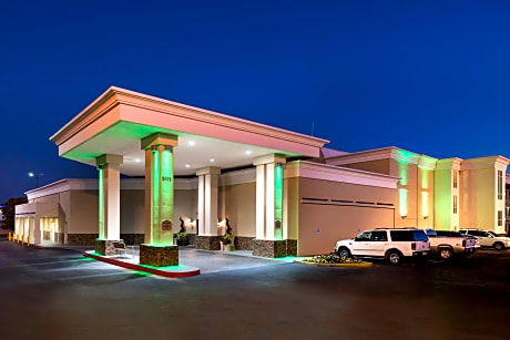 Holiday Inn Hotel & Suites Oklahoma City North, an IHG Hotel