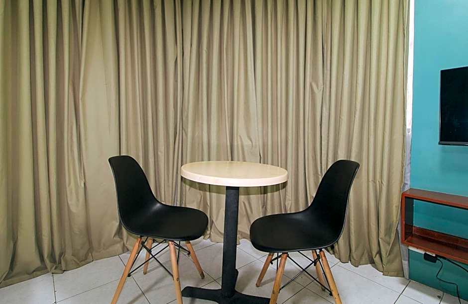 Rcee Place by RedDoorz