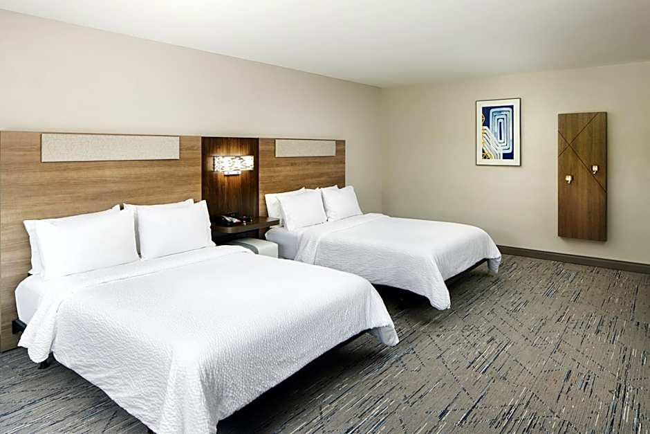 Holiday Inn Express & Suites Bridgeport By IHG