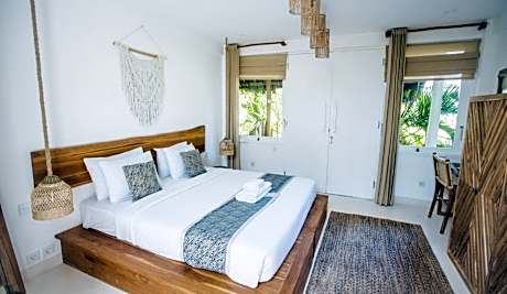 Double or Twin Room with Terrace